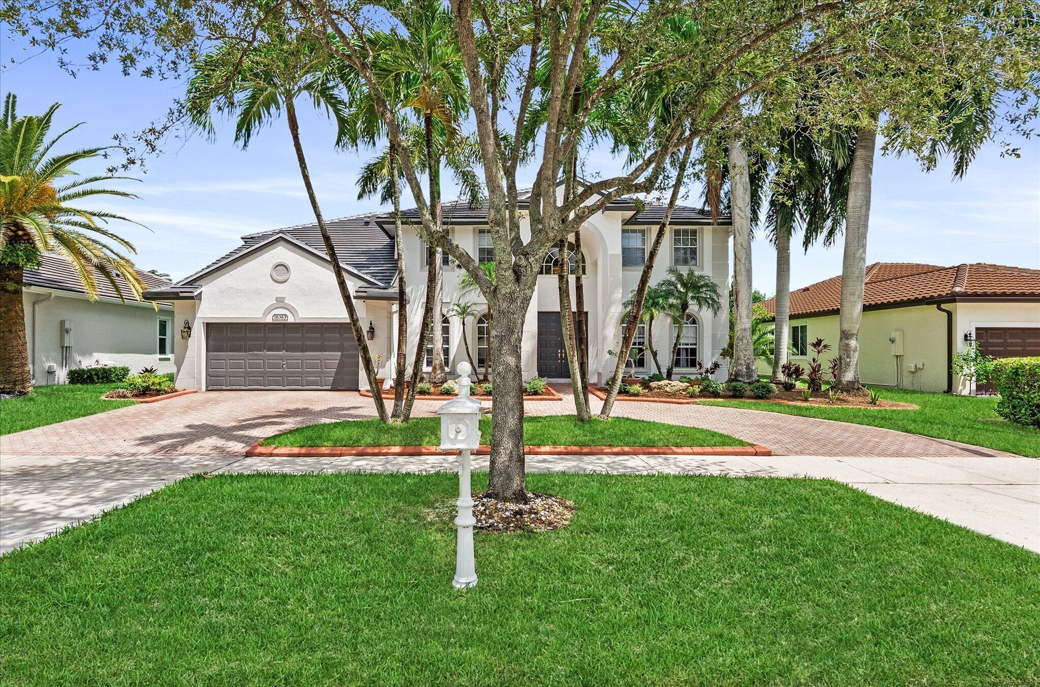 Pembroke Pines photo 4