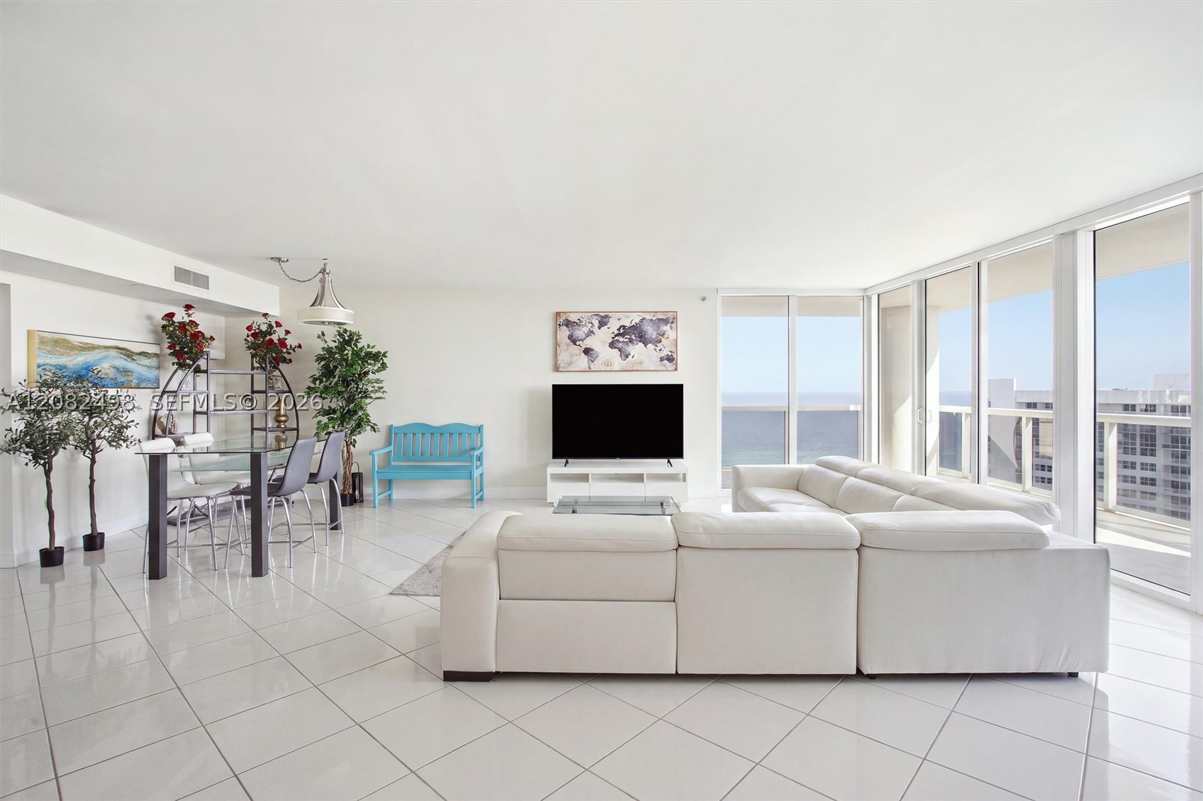 Hallandale Beach photo 3