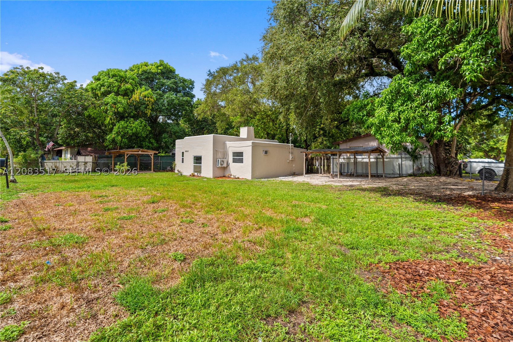 North Miami Beach photo 2