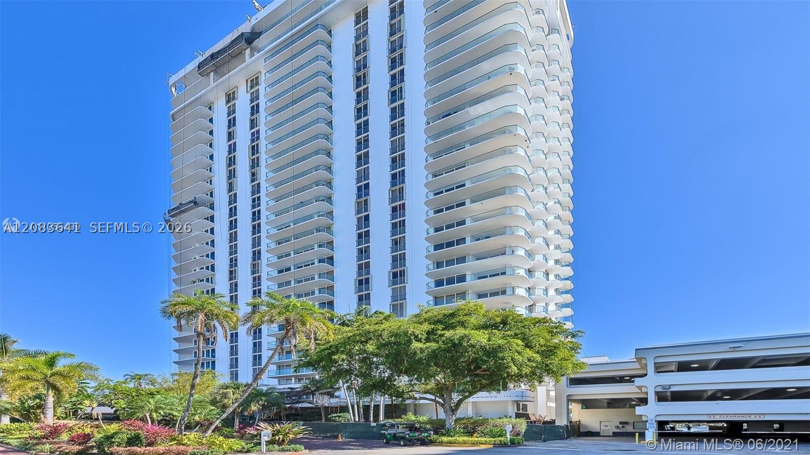 Aventura photo 1