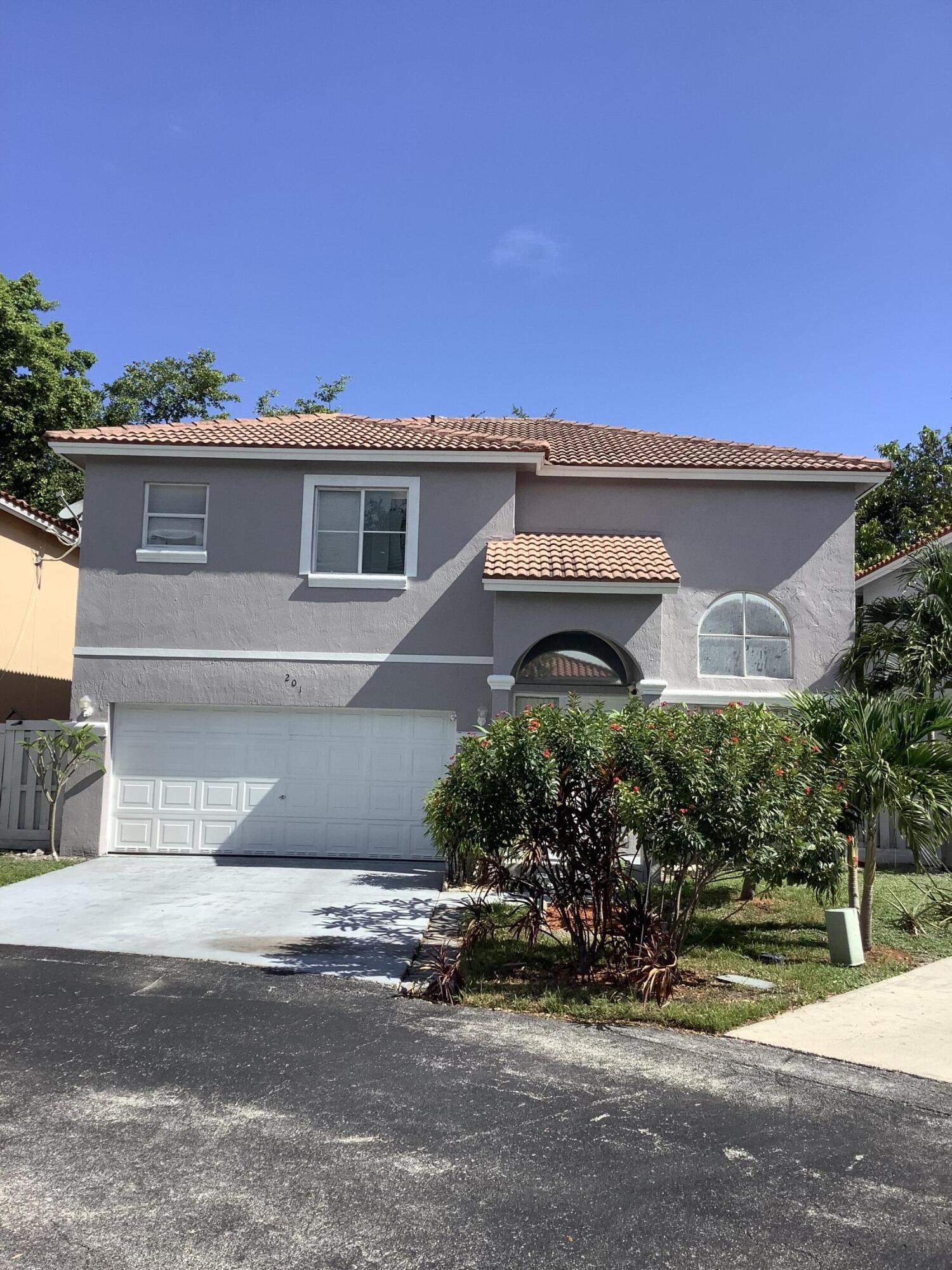 Pembroke Pines photo 3