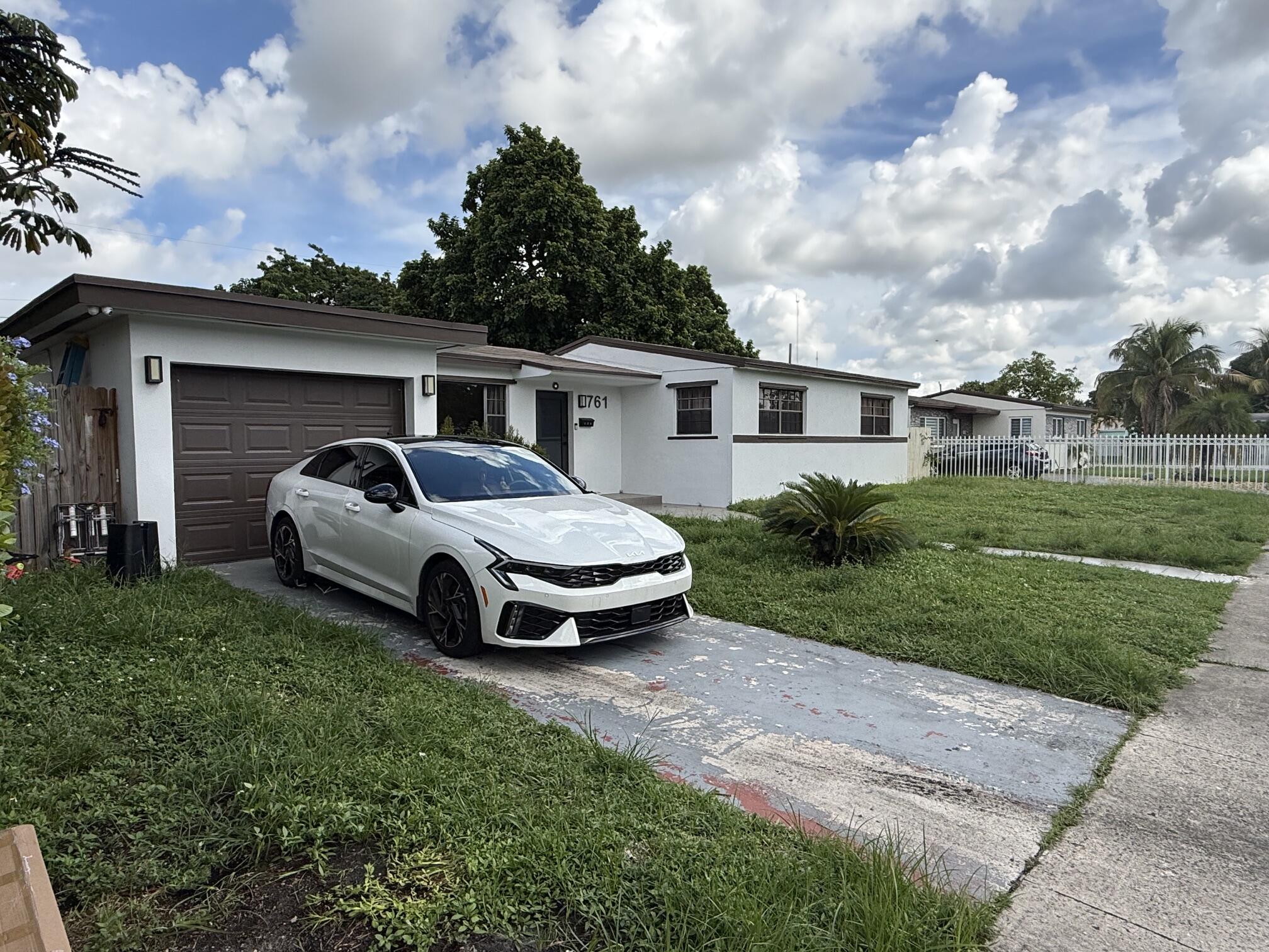 Miami Gardens photo 2