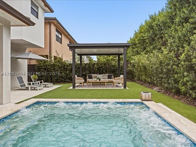 Miami Lakes photo 5