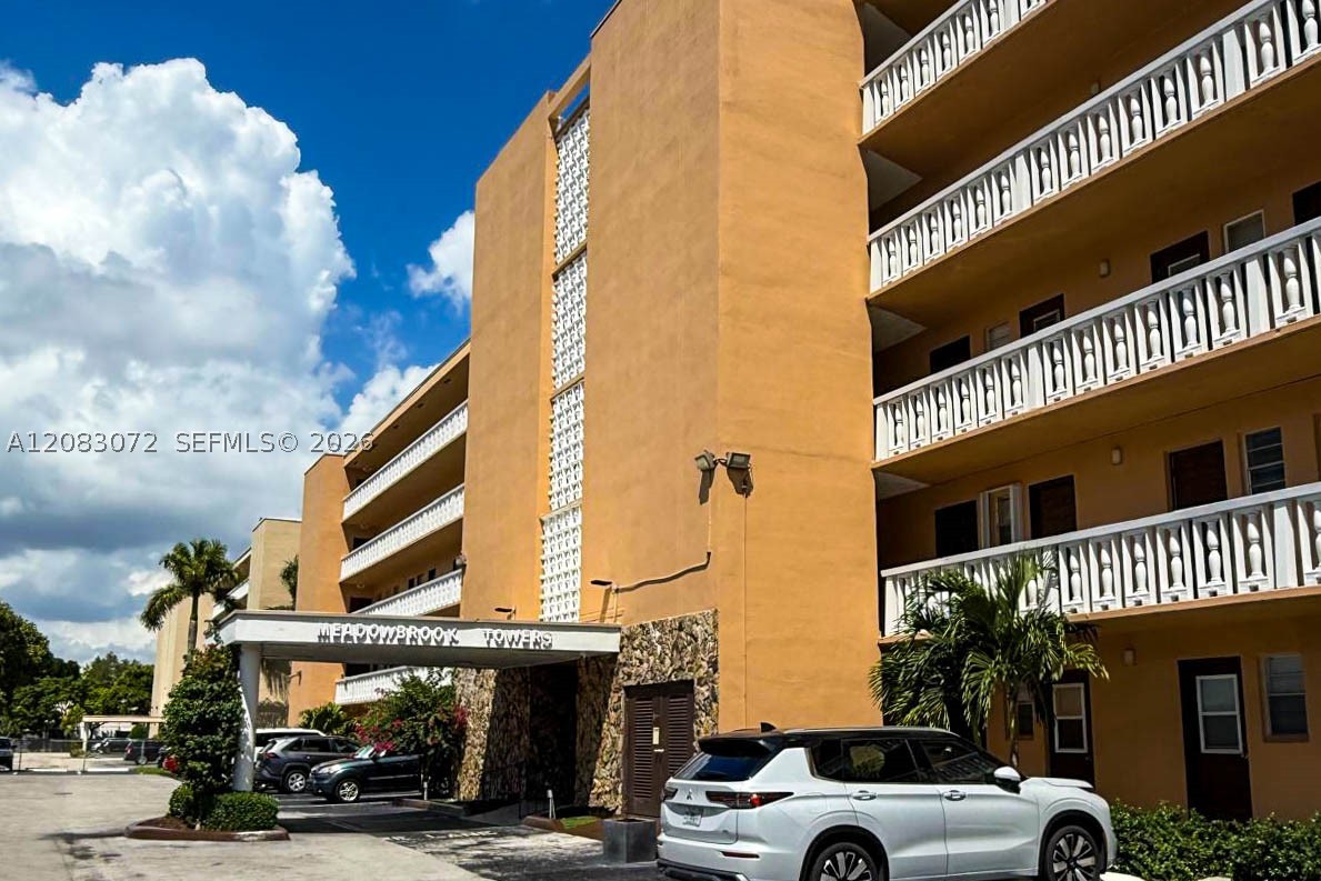 Hallandale Beach photo 1