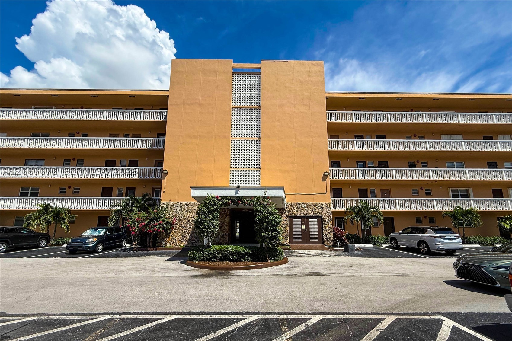 Hallandale Beach photo 4