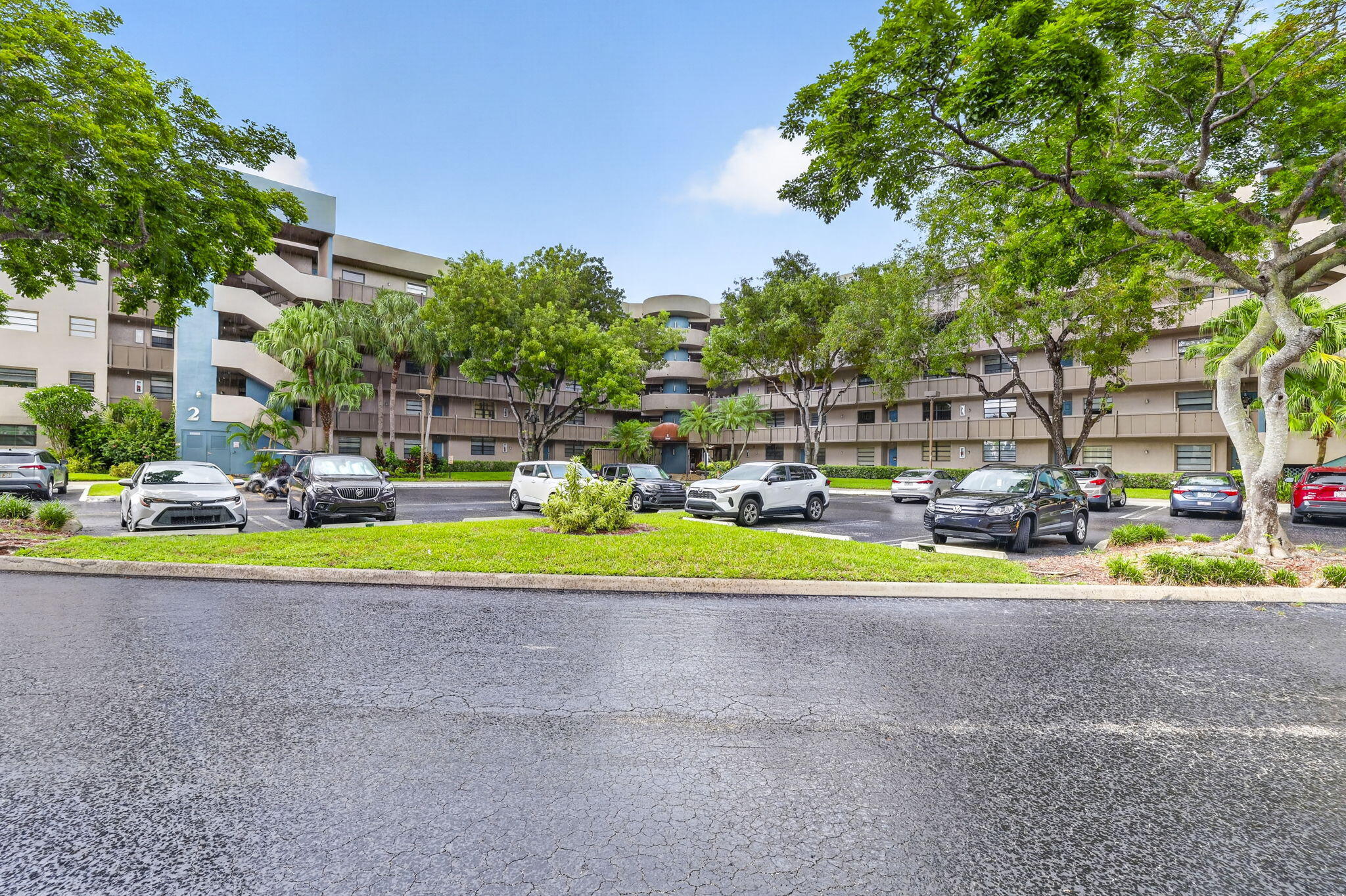 Pembroke Pines photo 1