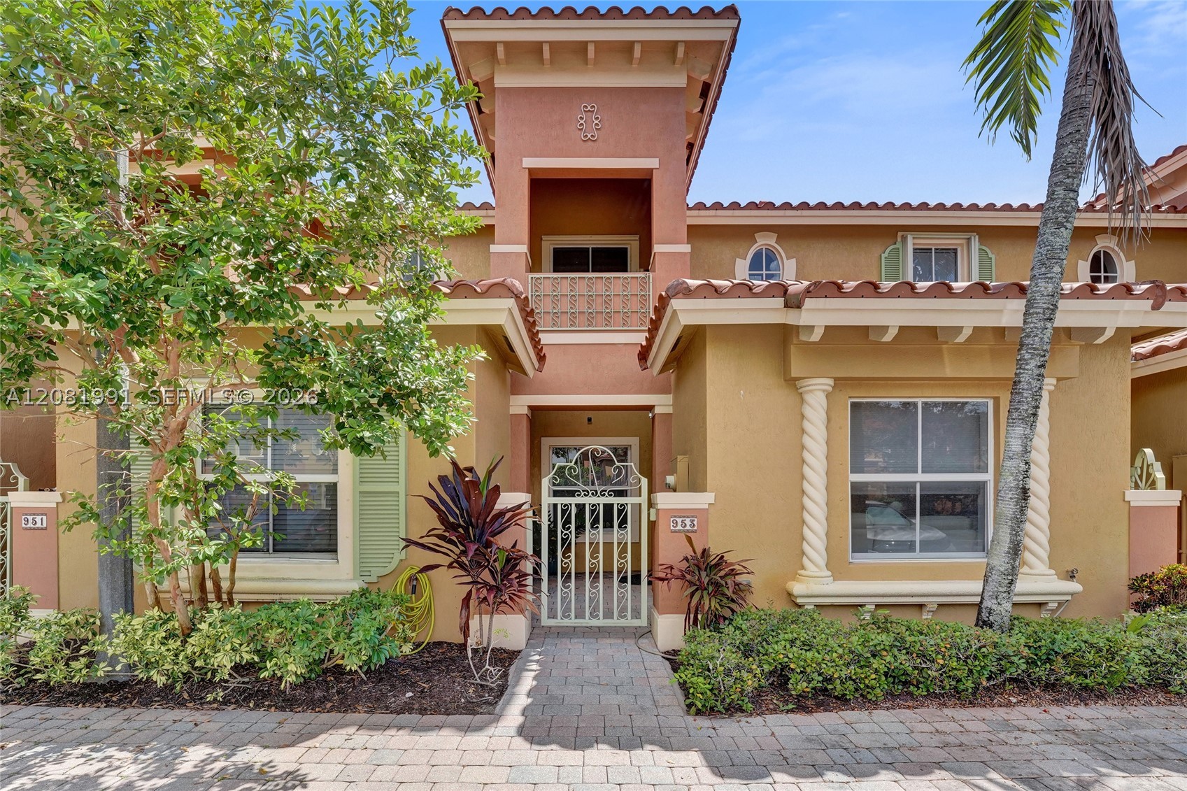 Pembroke Pines photo 1