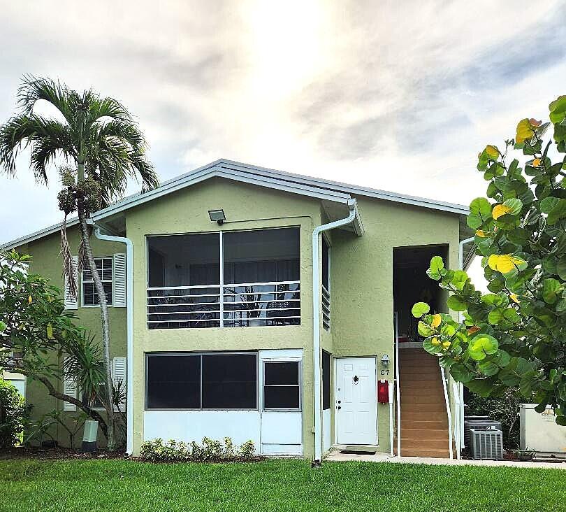 Palm Beach Gardens photo 2