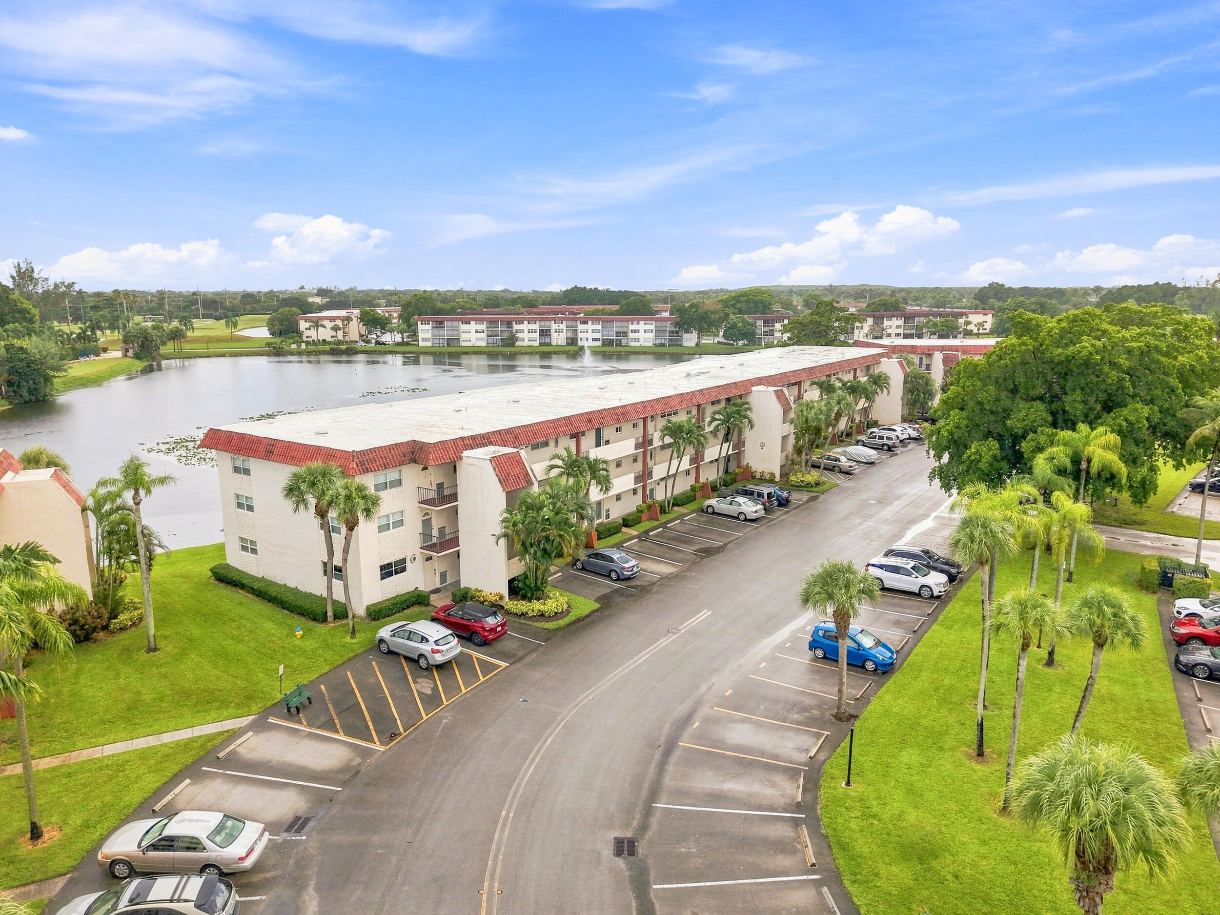 Pembroke Pines photo 2