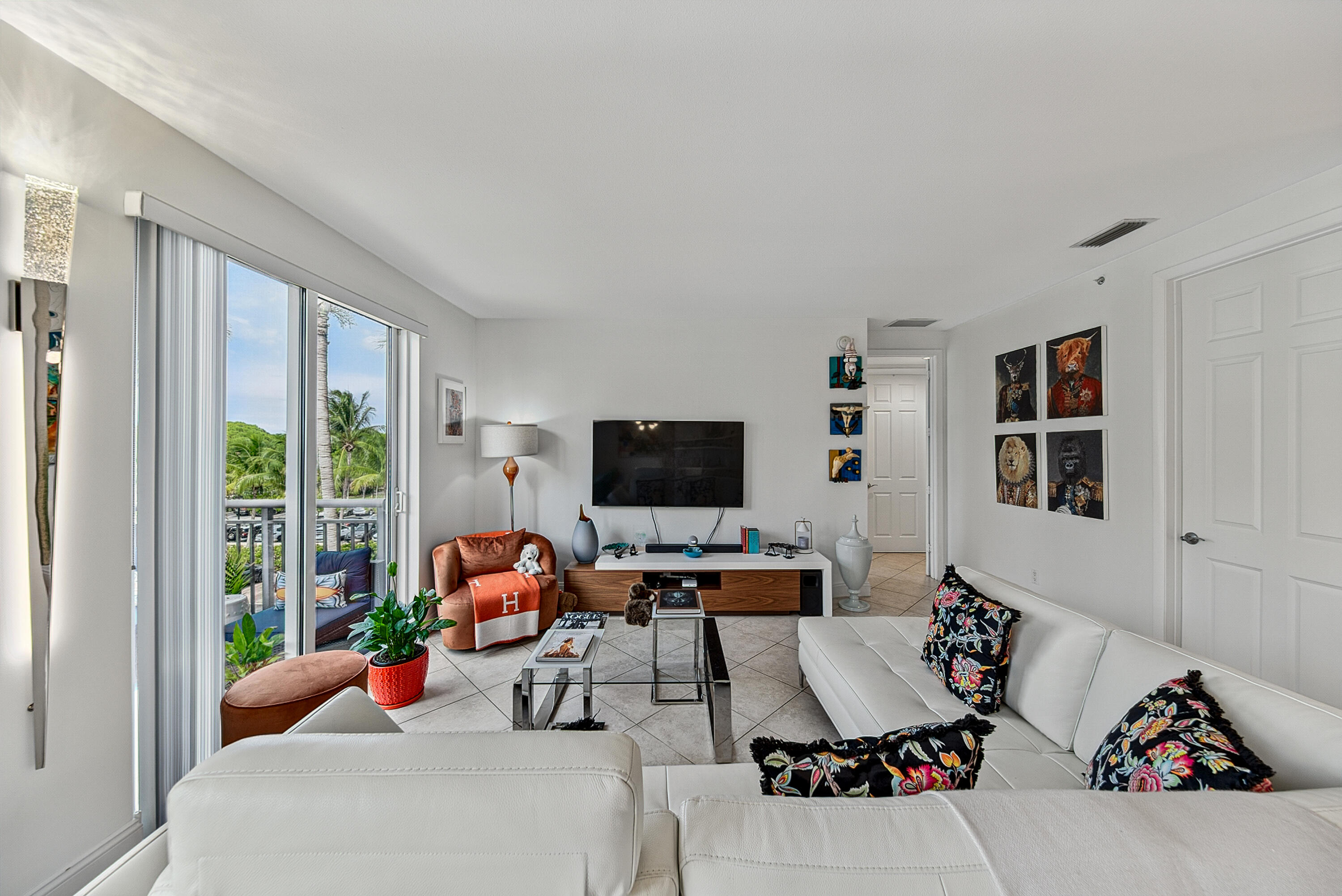 Wilton Manors photo 3
