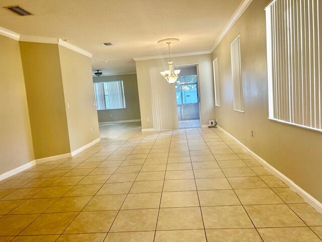 Miramar photo 5