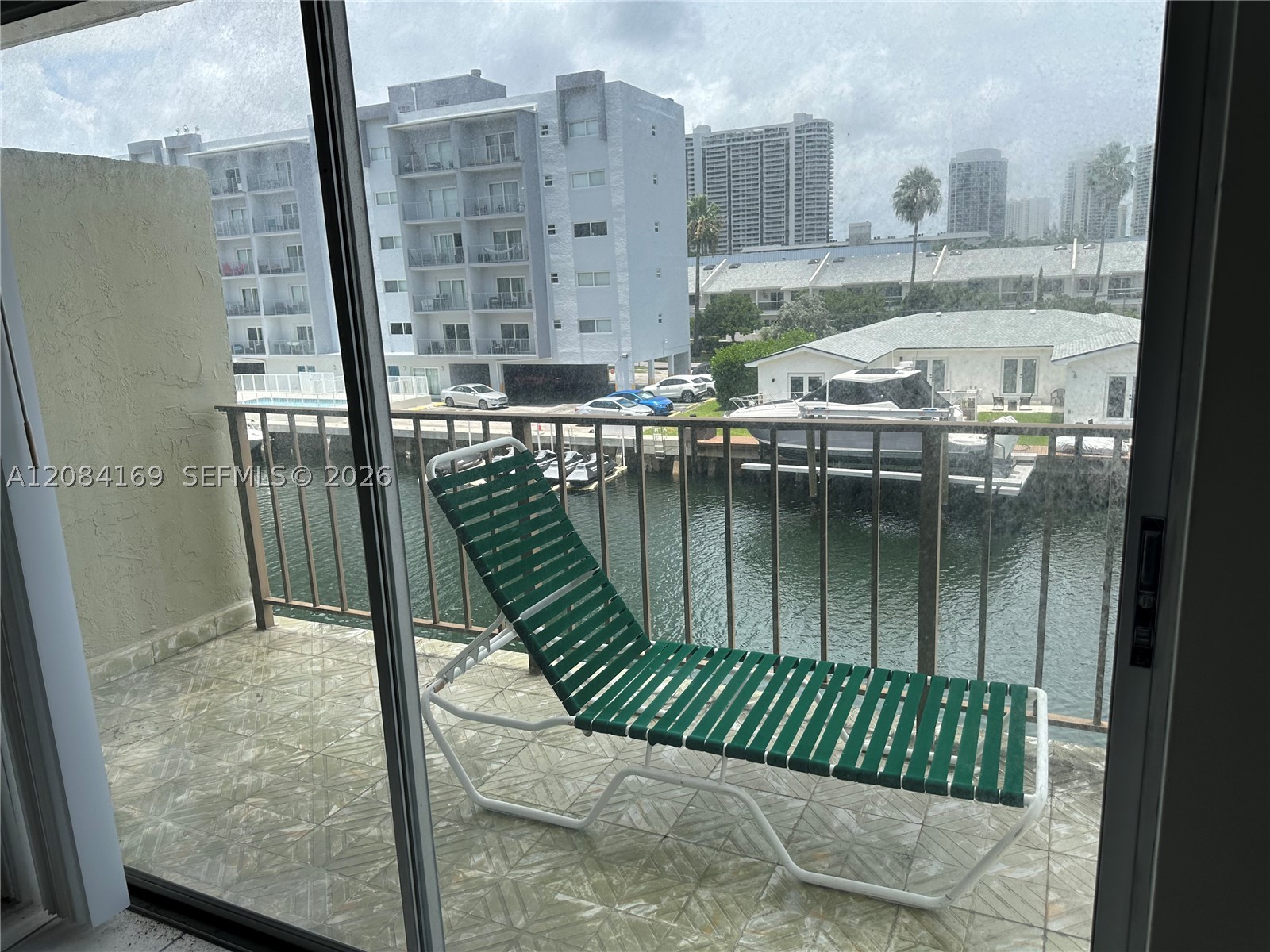 North Miami Beach photo 2