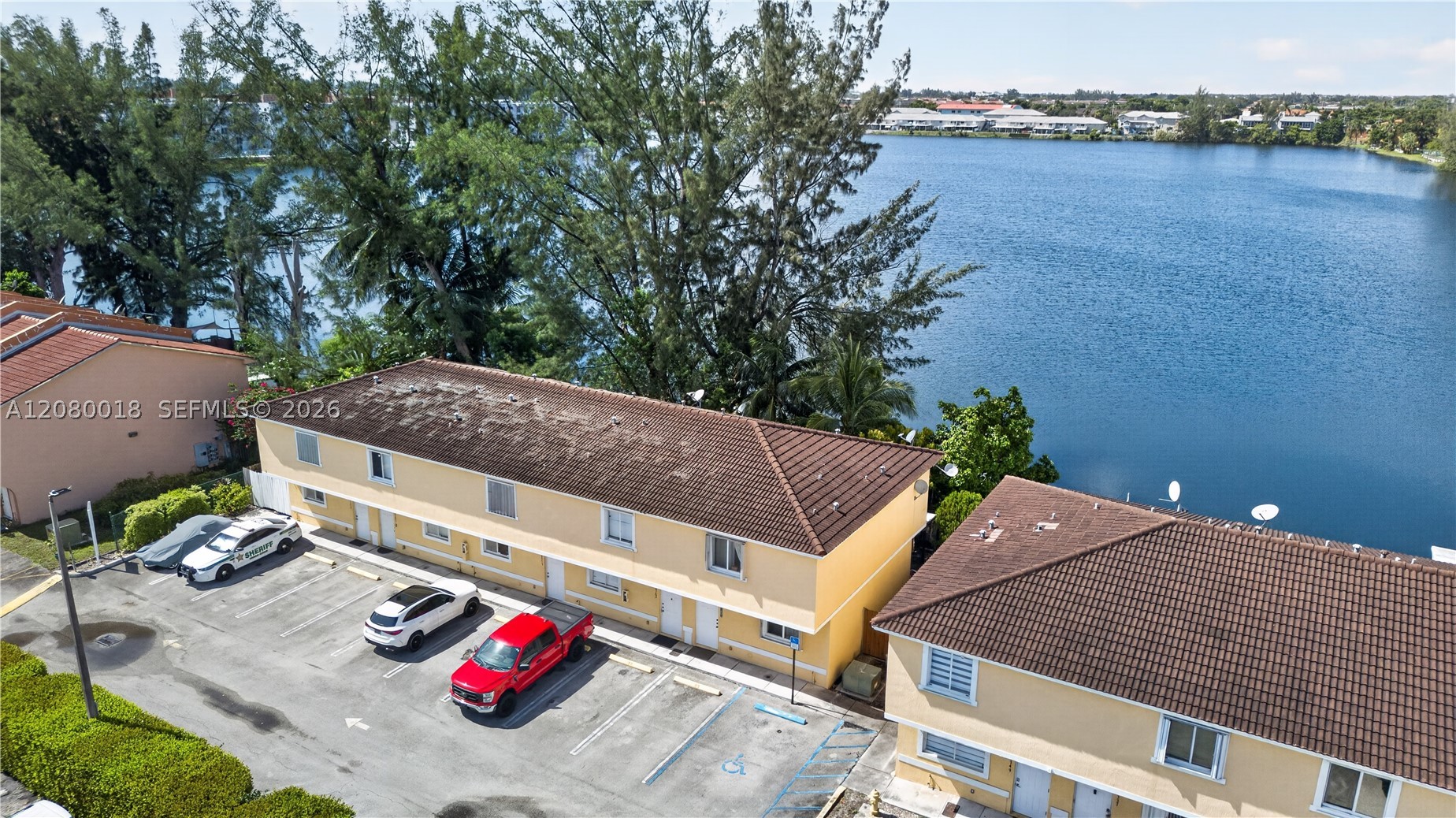 Hialeah Gardens photo 2