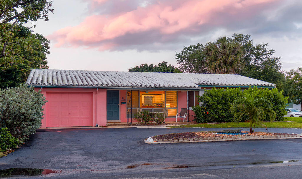Pompano Beach photo 1