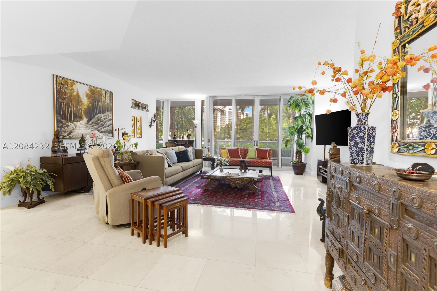 Aventura photo 2