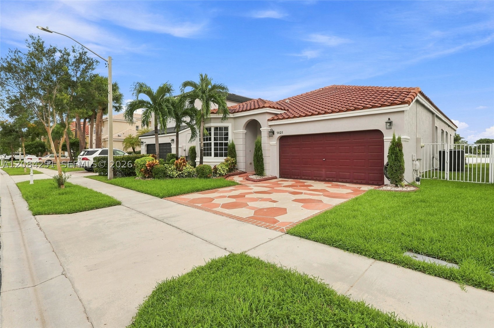 Pembroke Pines photo 2