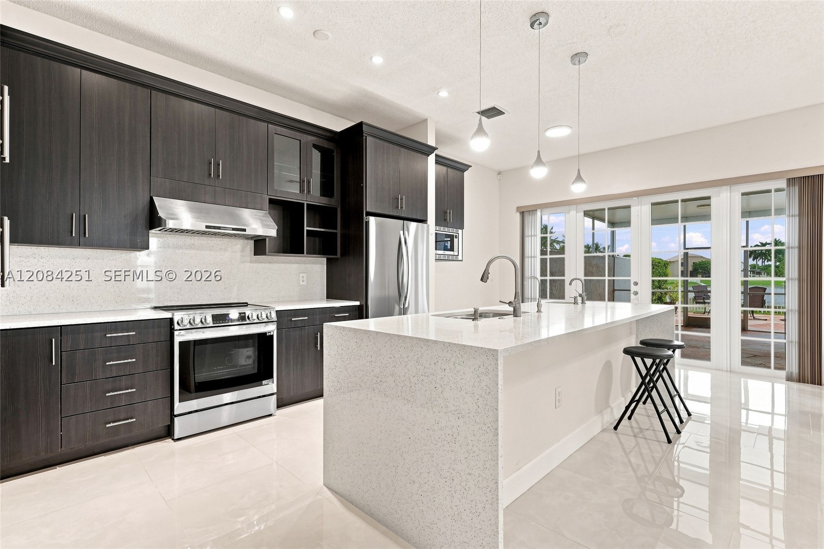 Pembroke Pines photo 3