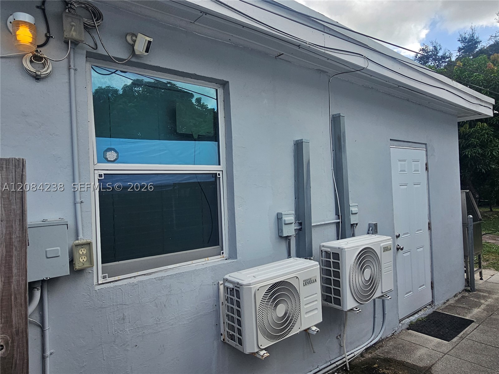 North Miami photo 3