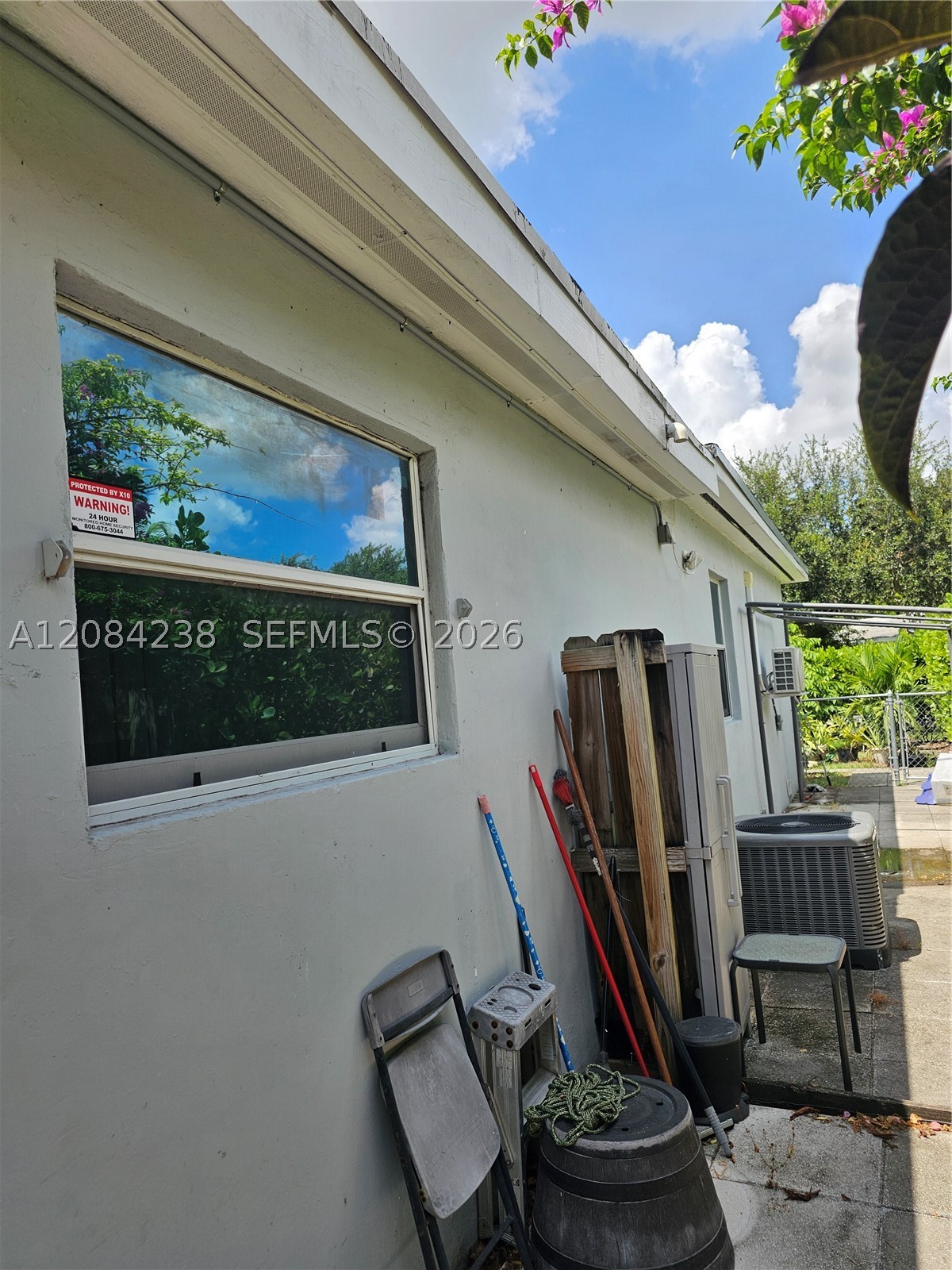 North Miami photo 4