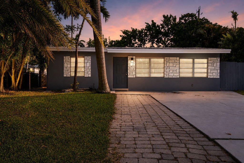 Pompano Beach photo 1