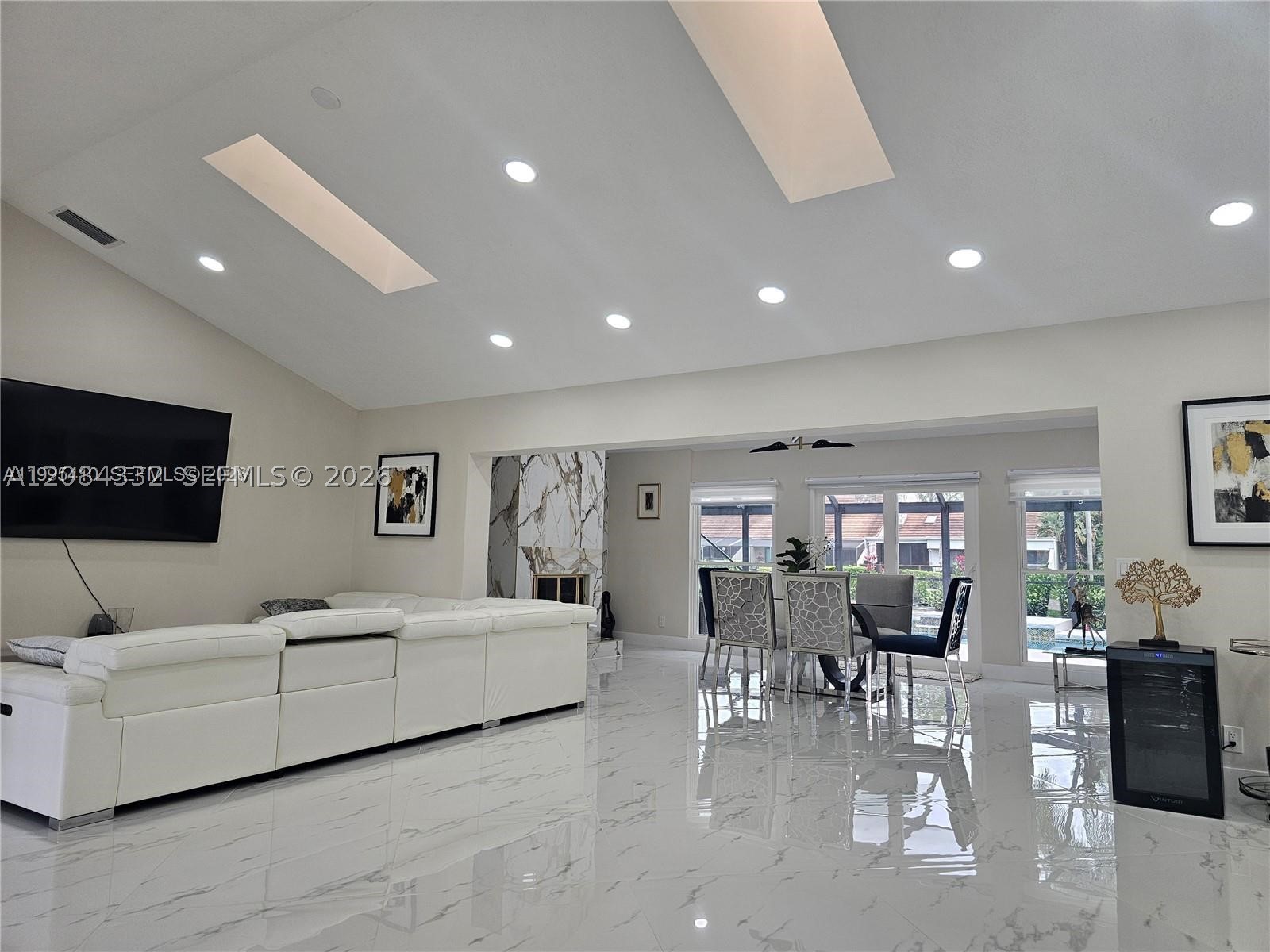 Palm Beach Gardens photo 1