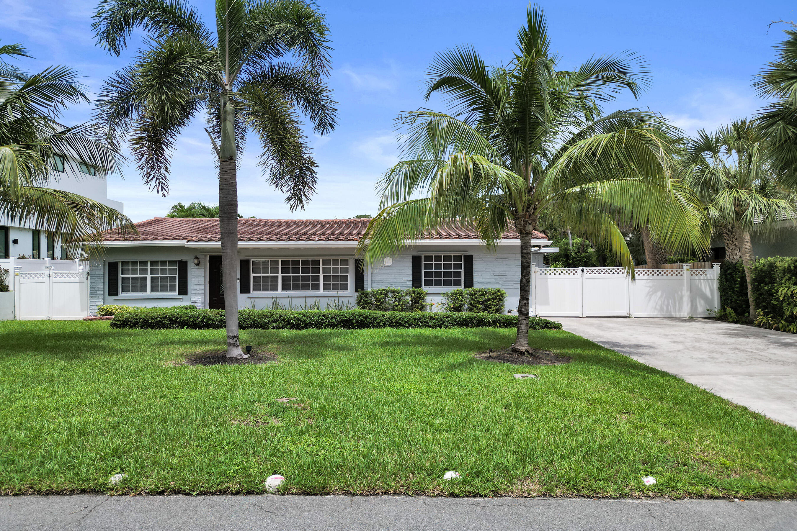 Pompano Beach photo 1