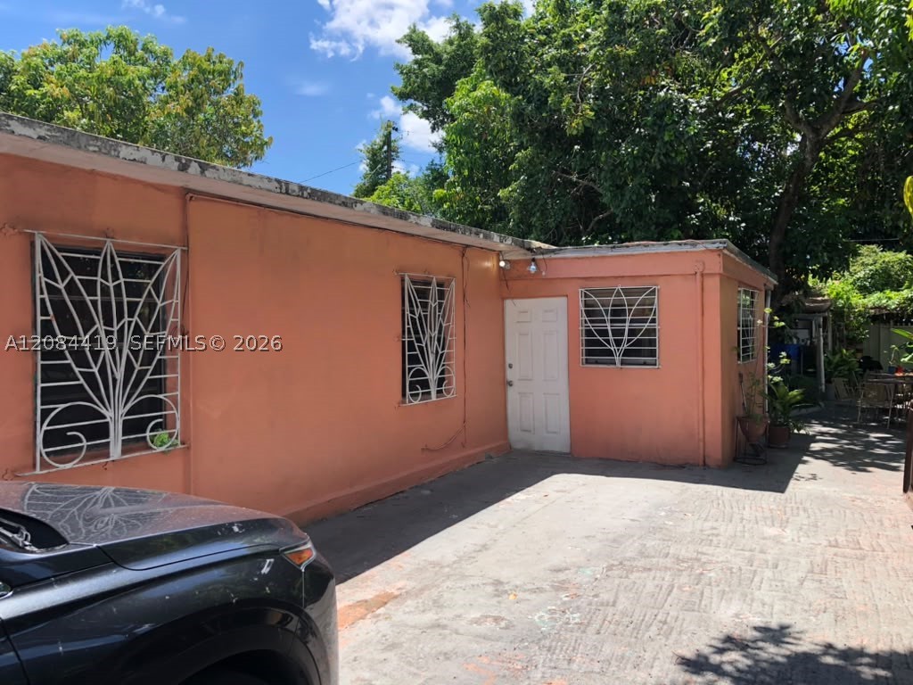 Hialeah photo 4