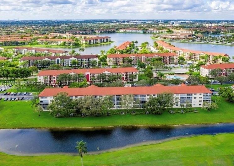 Pembroke Pines photo 4