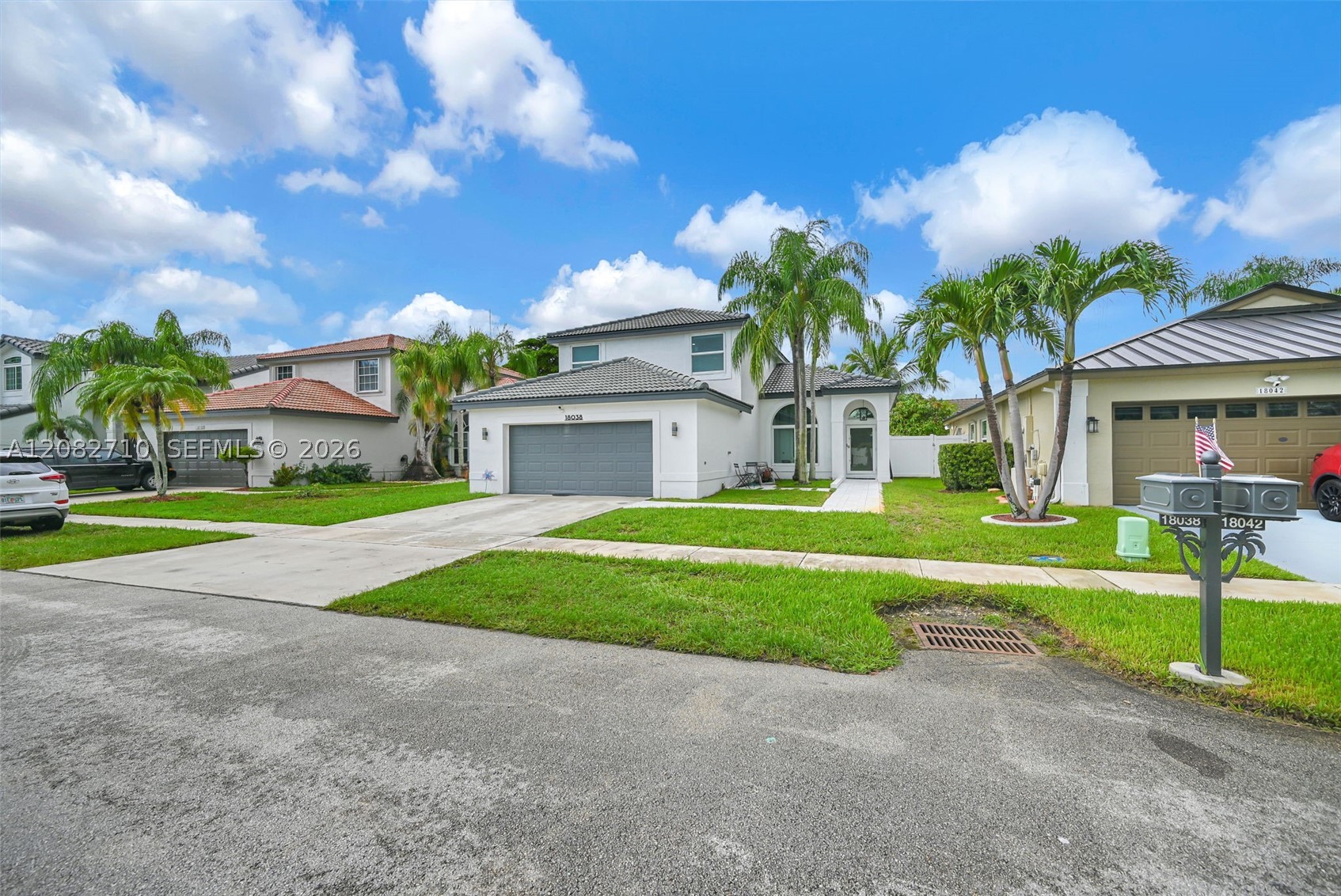 Pembroke Pines photo 2
