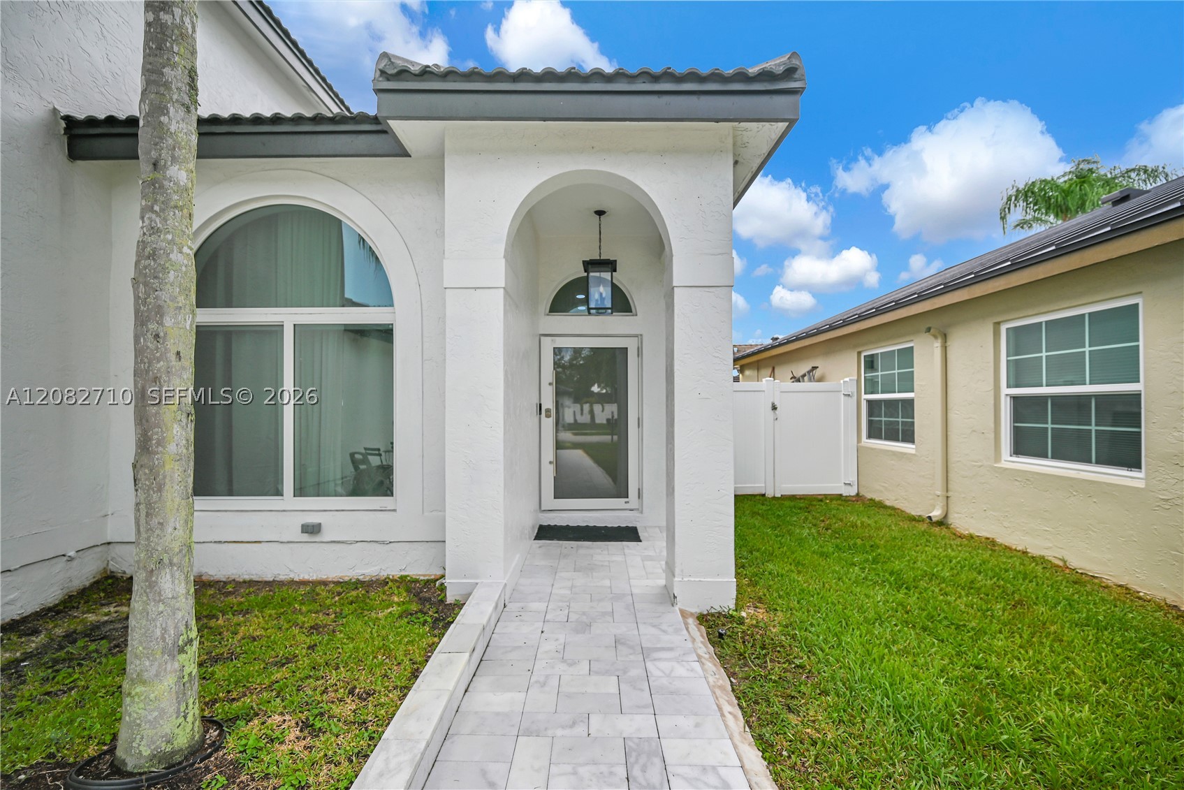 Pembroke Pines photo 4