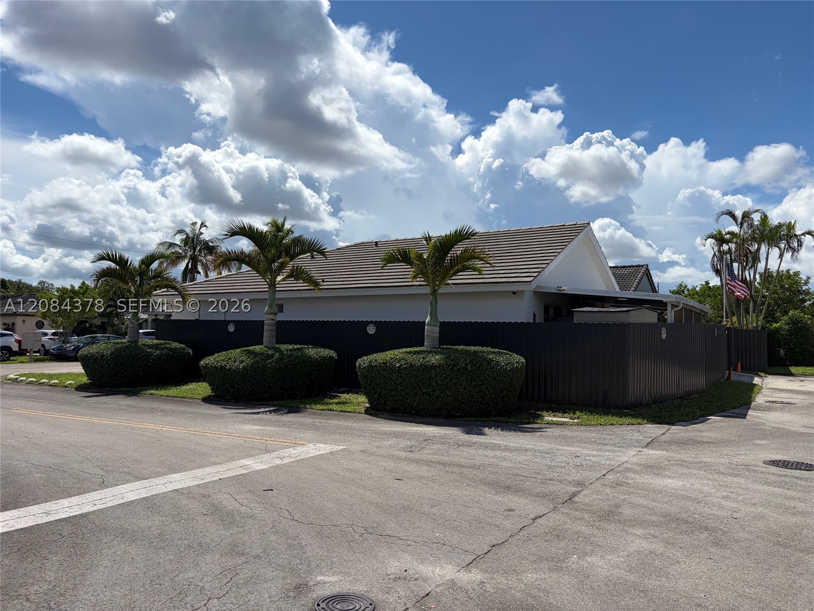 Miami Gardens photo 3
