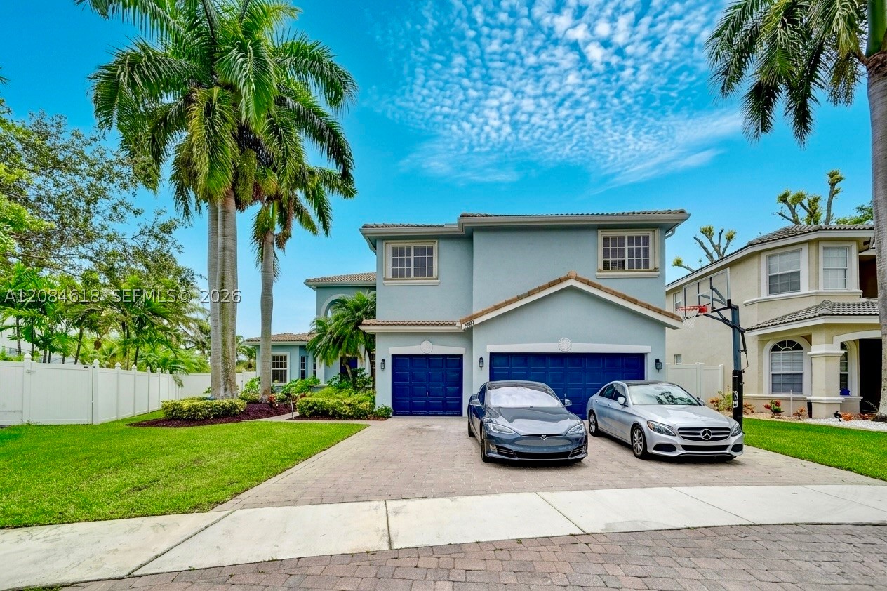 Pembroke Pines photo 2