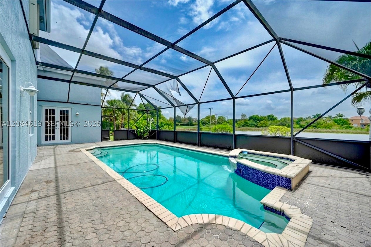 Pembroke Pines photo 4