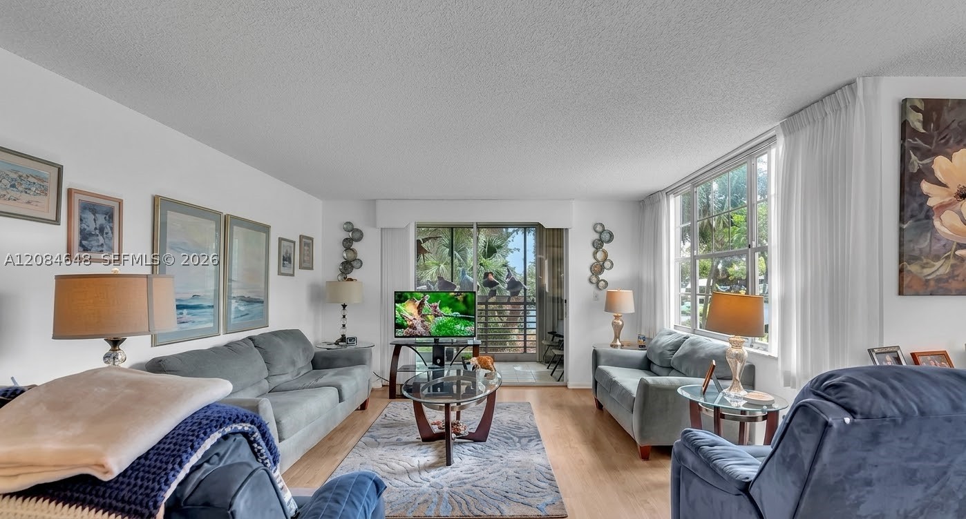 Pembroke Pines photo 2
