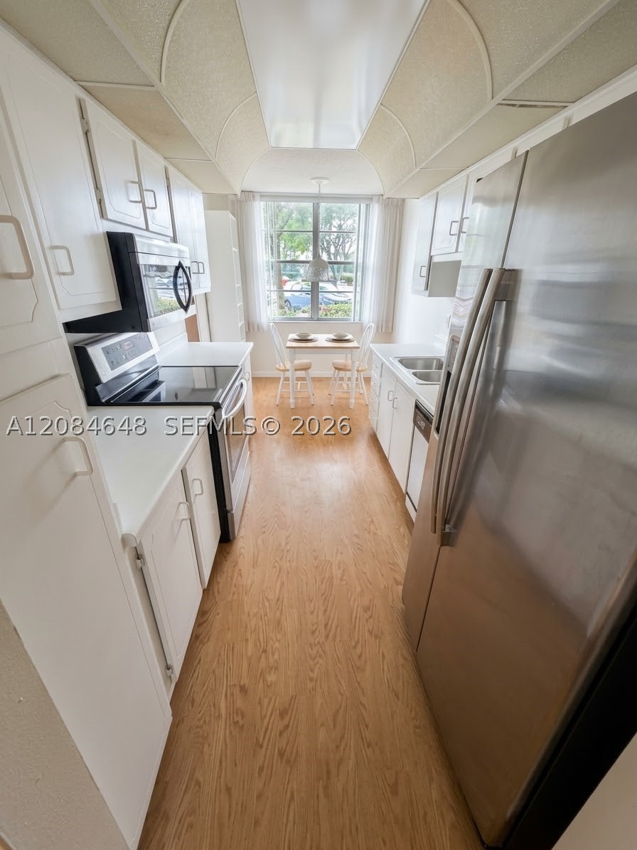 Pembroke Pines photo 3