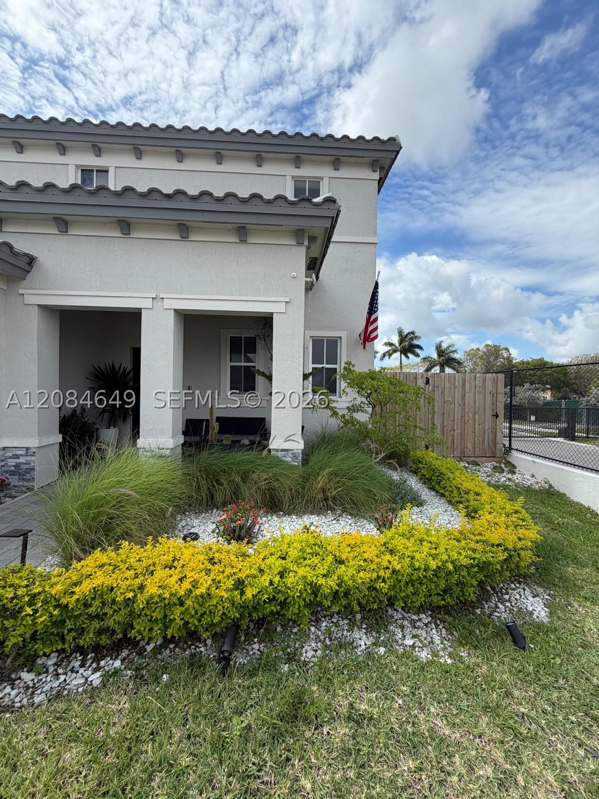 Homestead photo 2