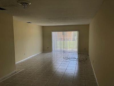 Hallandale Beach photo 3