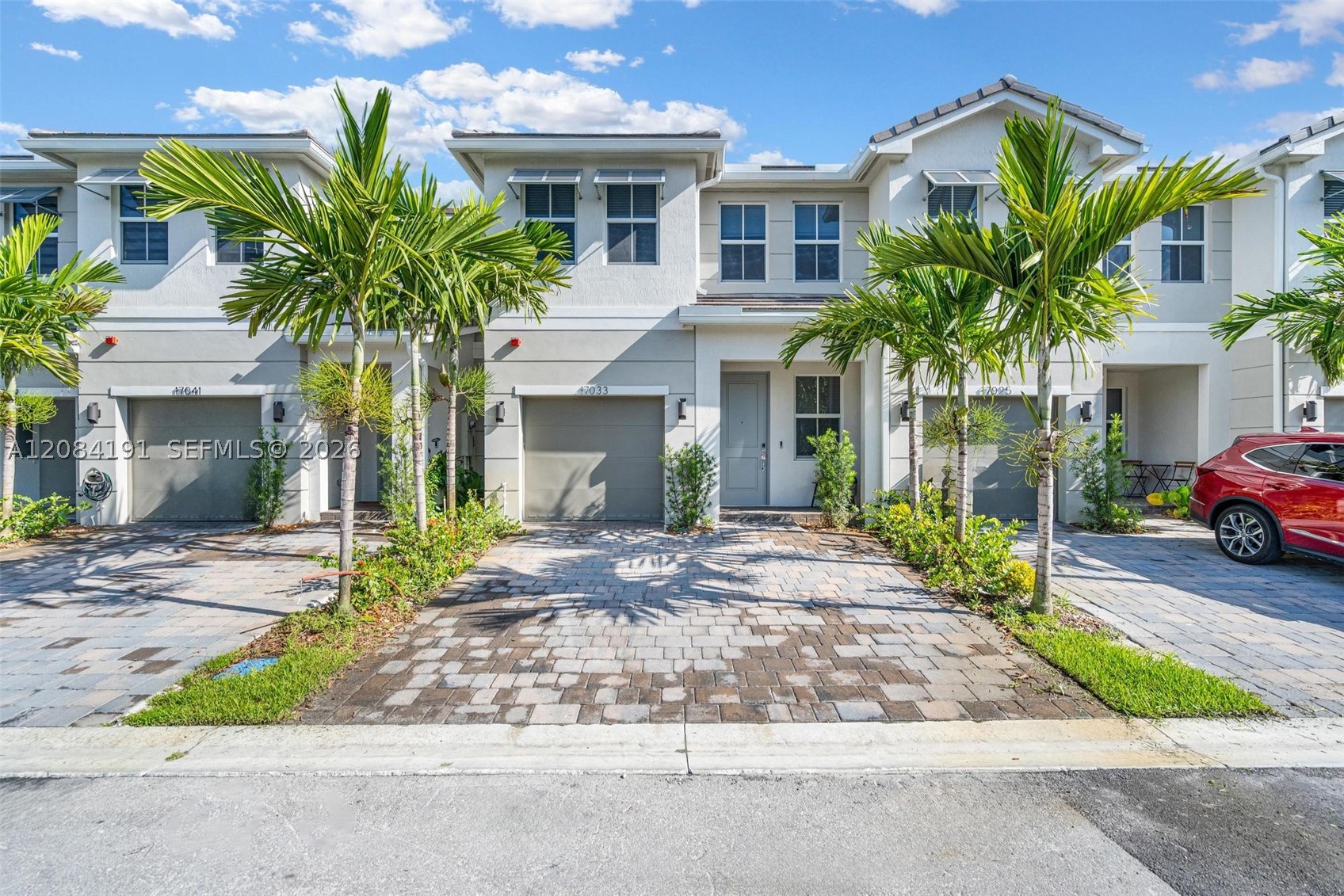 Pembroke Pines photo 1