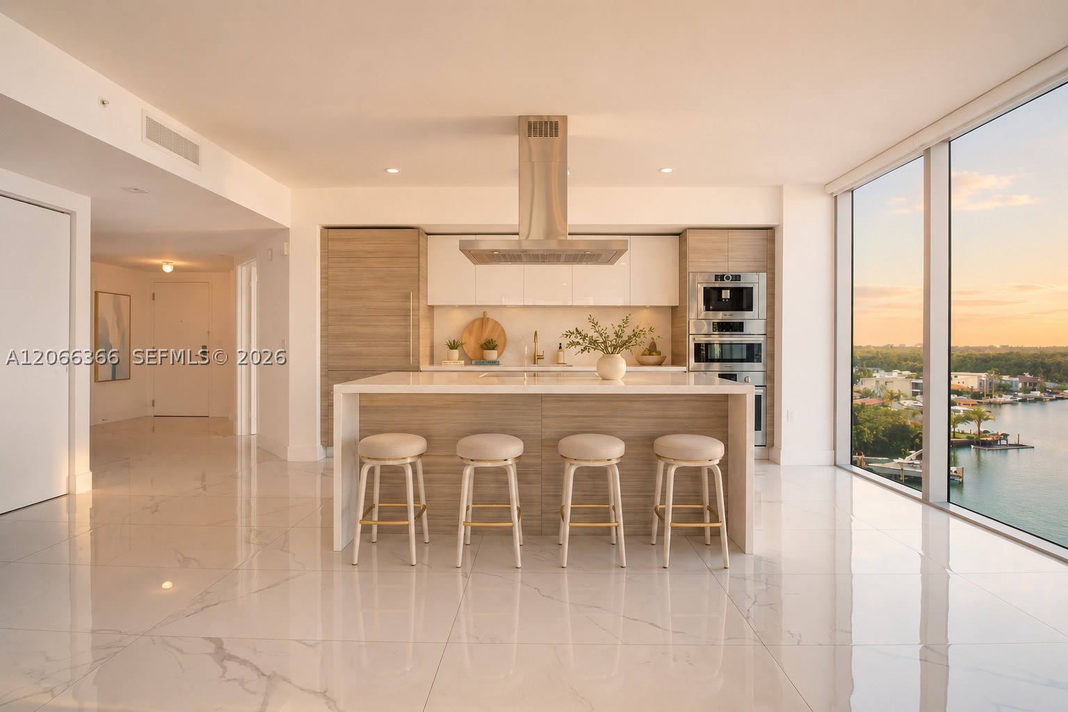 Sunny Isles Beach photo 2
