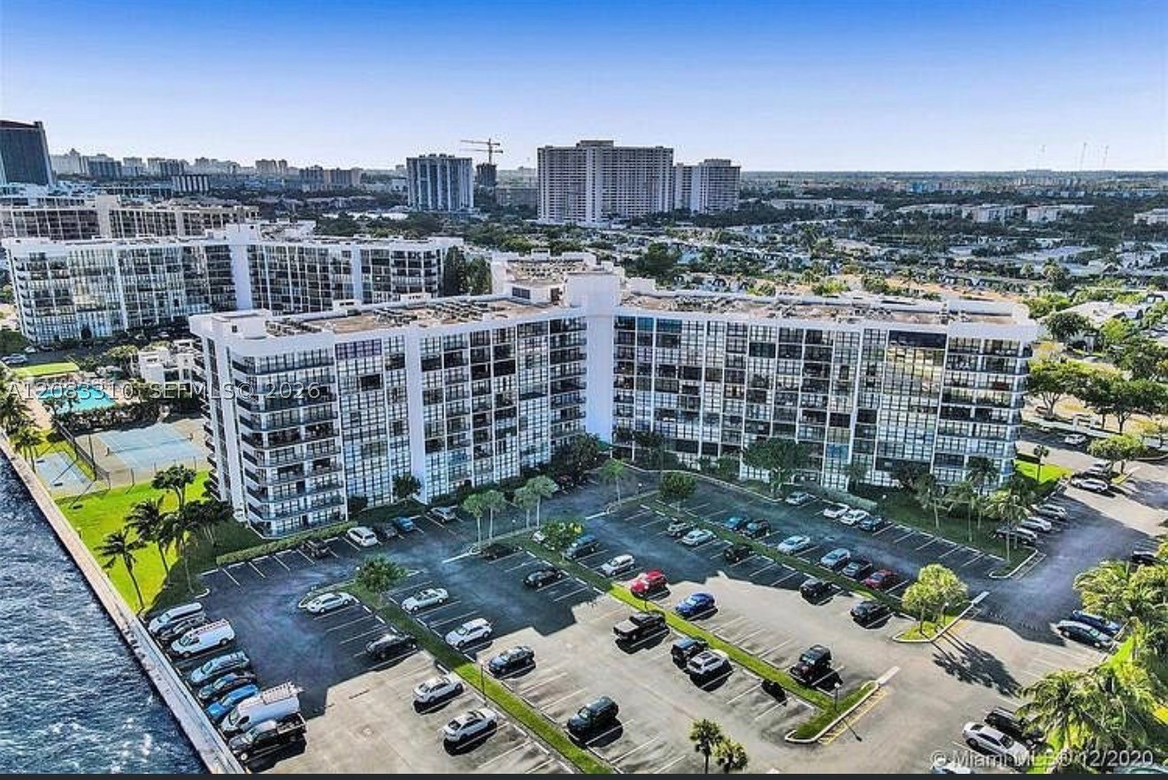 Hallandale Beach photo 1