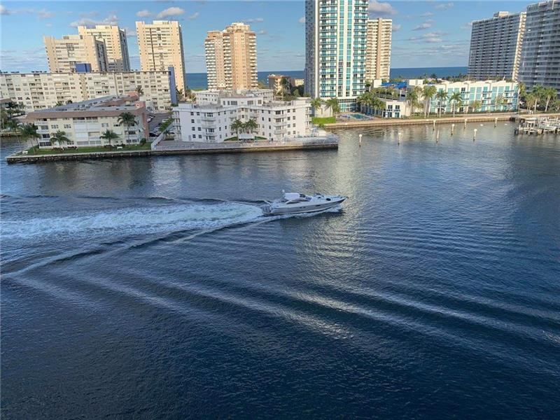 Hallandale Beach photo 1