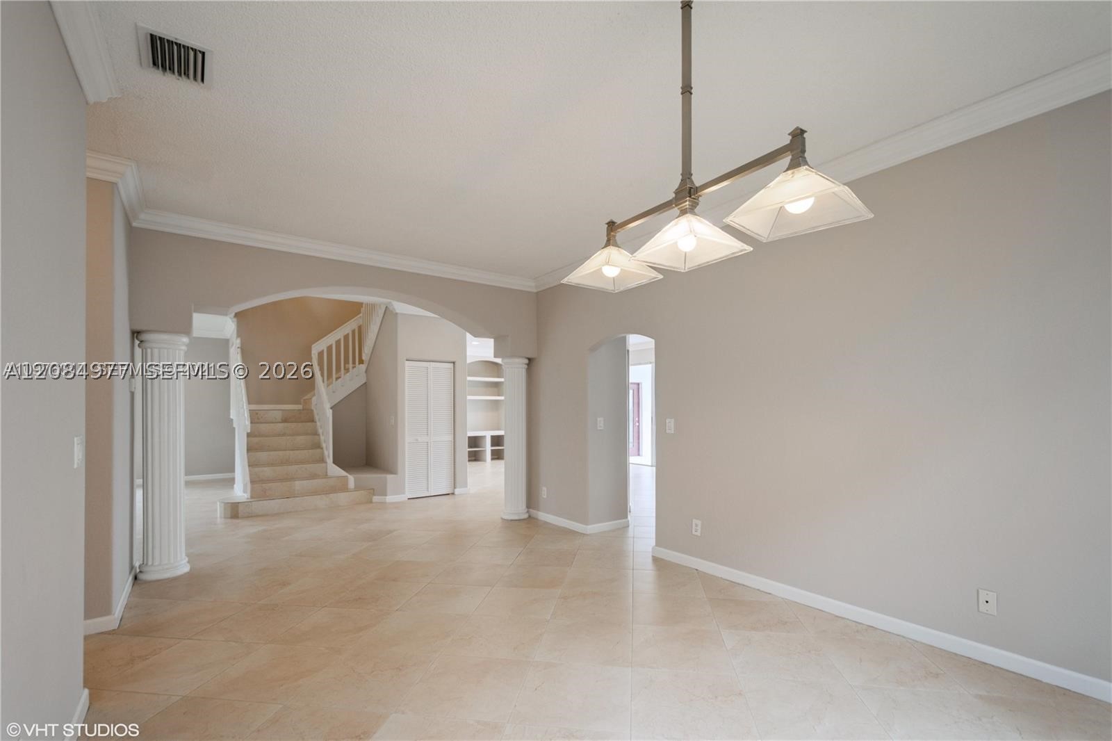 Miramar photo 5