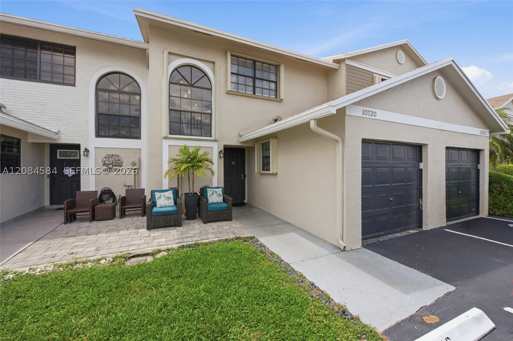 Pembroke Pines photo 2