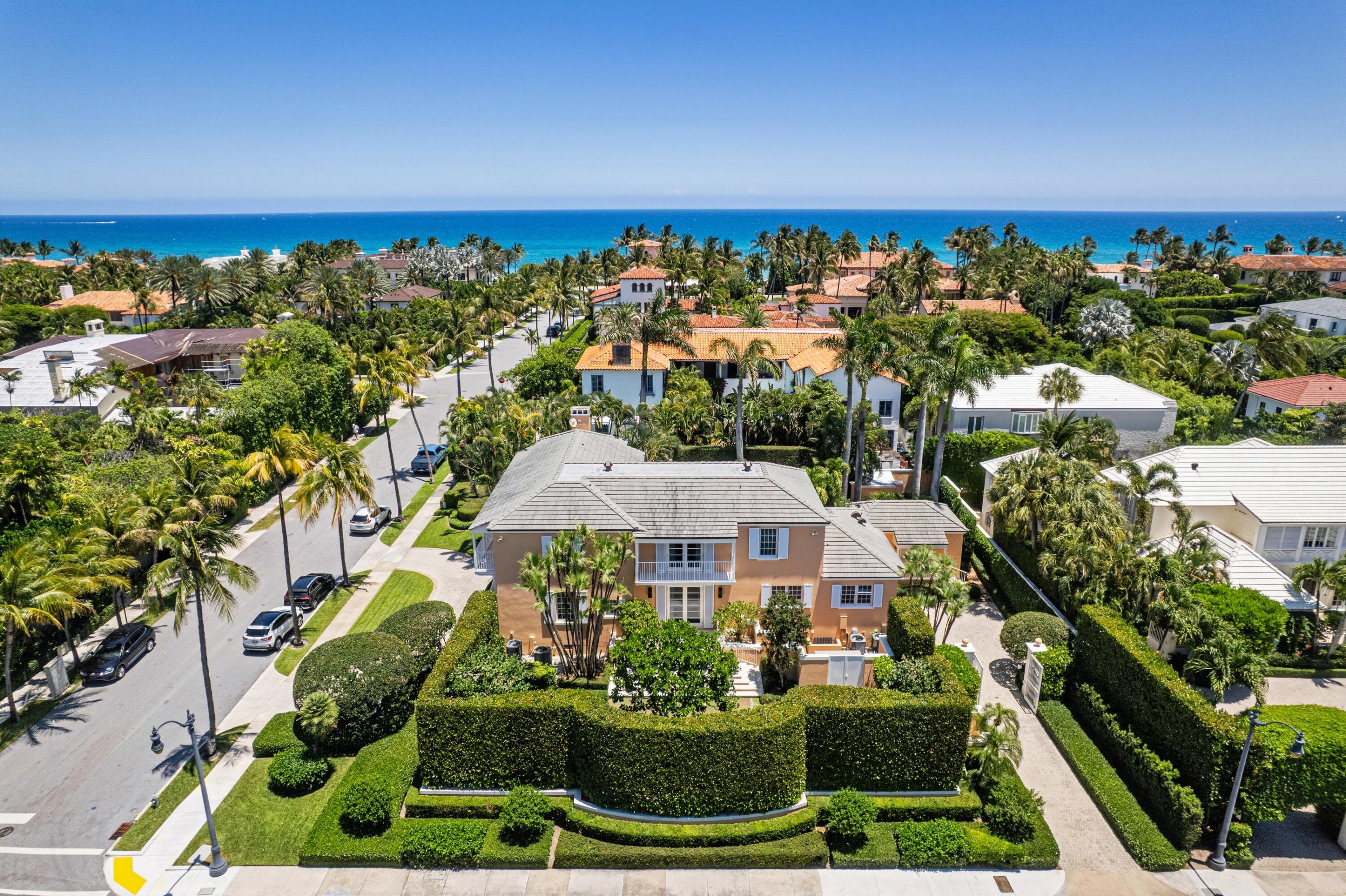 Palm Beach photo 2