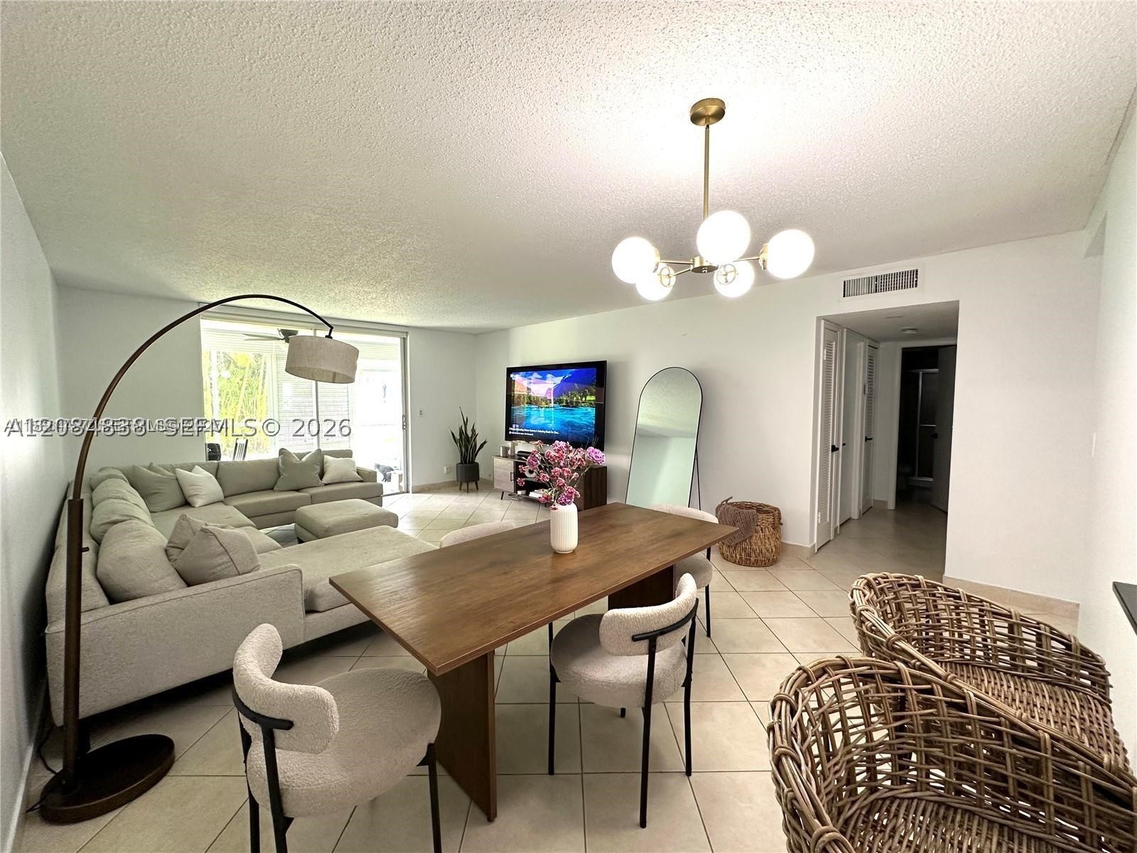 Hallandale Beach photo 3