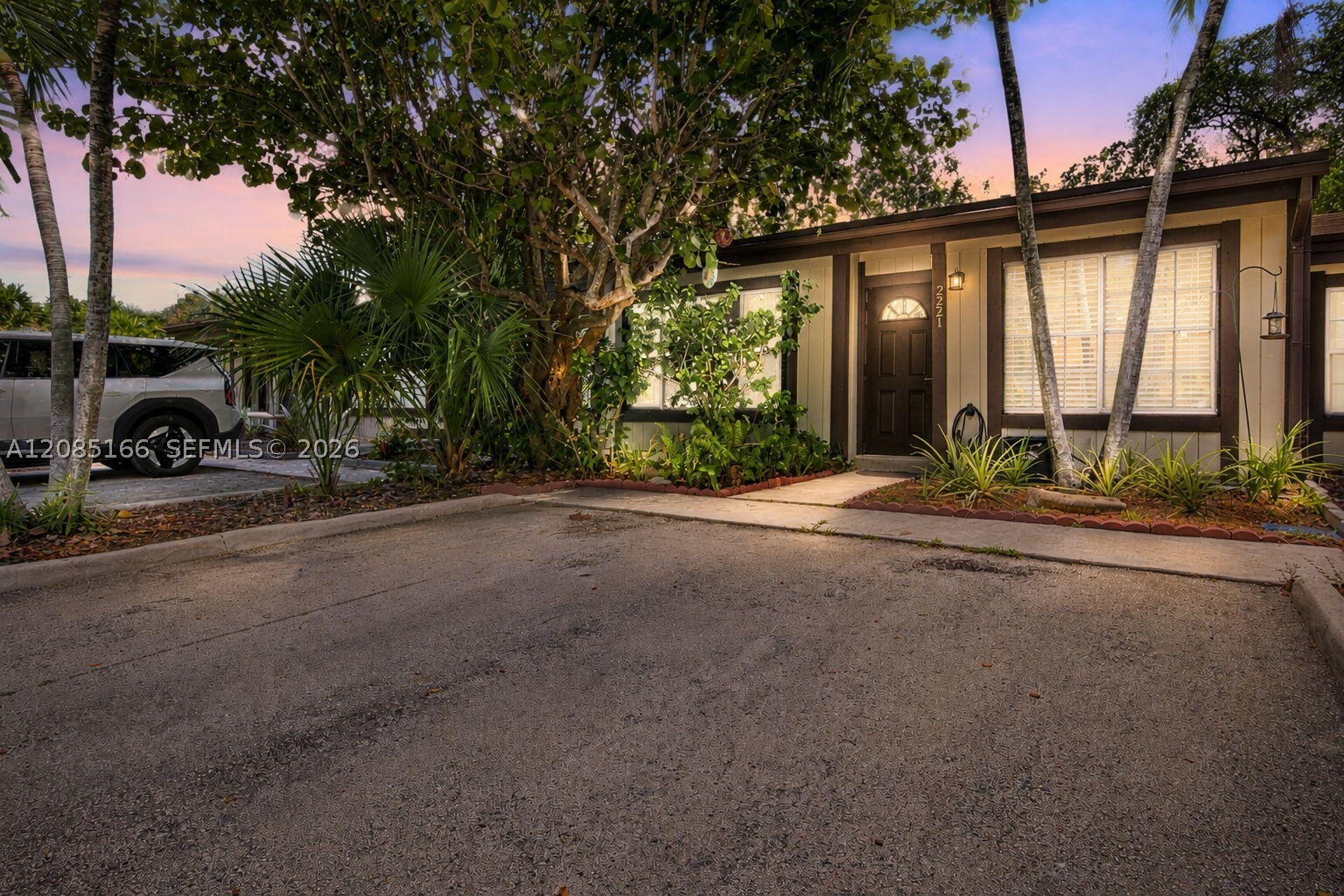 Pembroke Pines photo 3