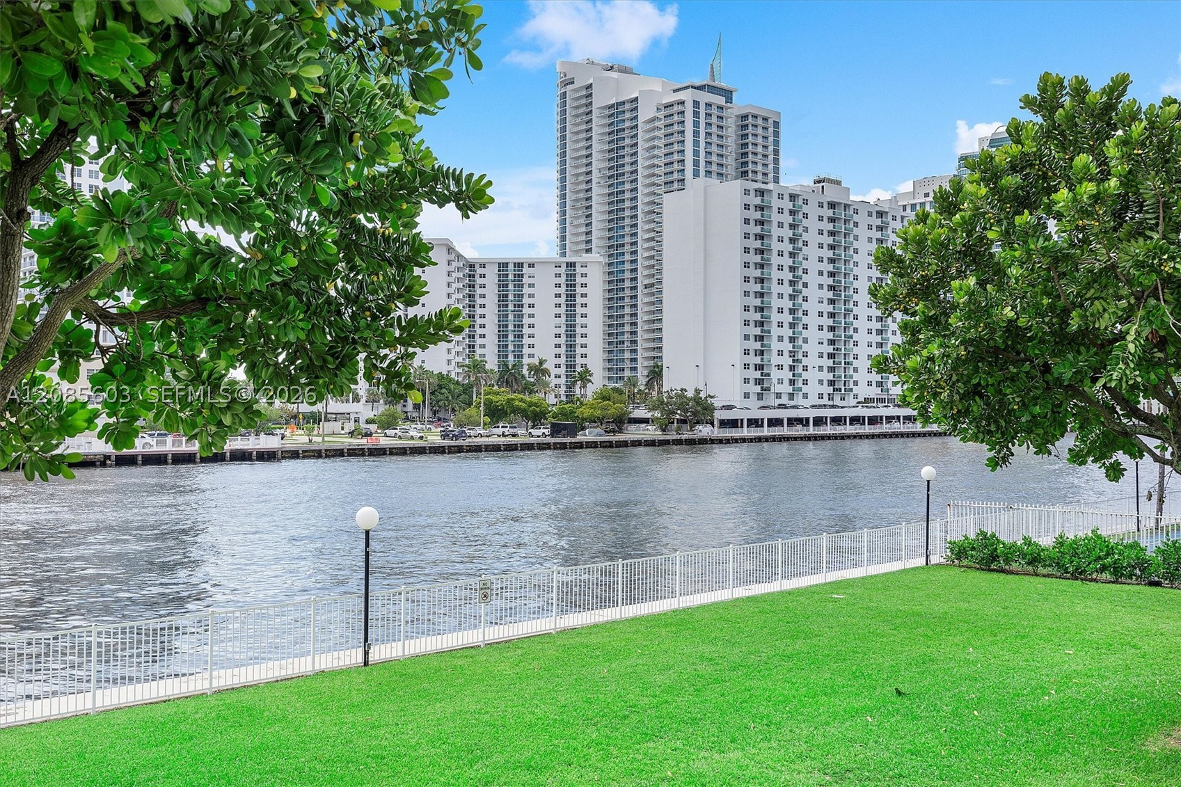 Hallandale Beach photo 4