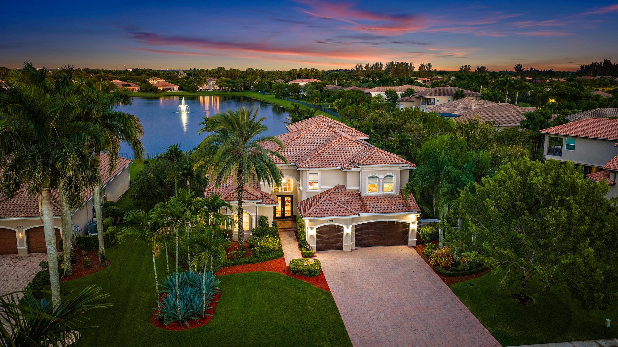 Palm Beach Gardens photo 1