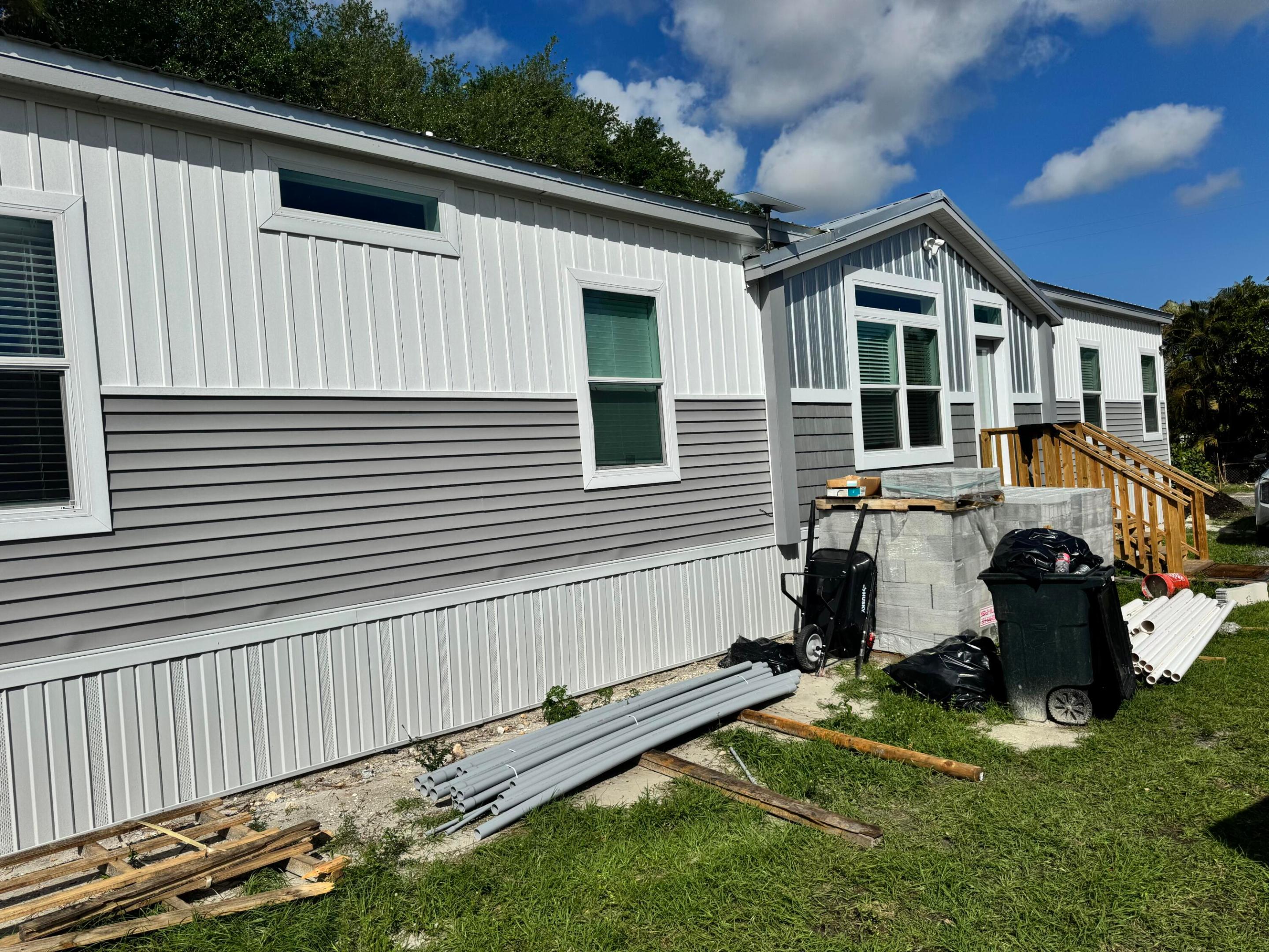 Palm Beach Gardens photo 1