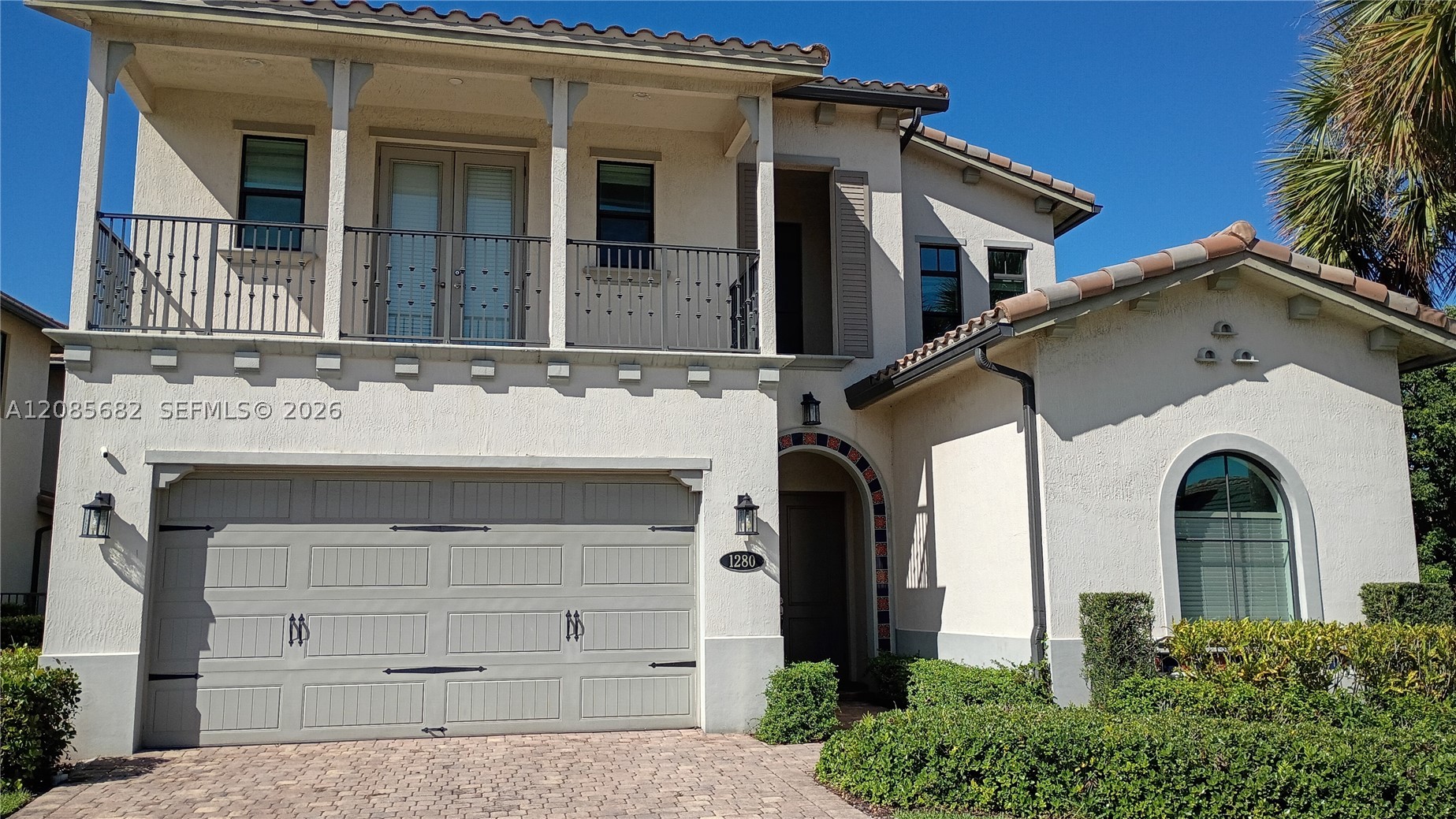 Pembroke Pines photo 1